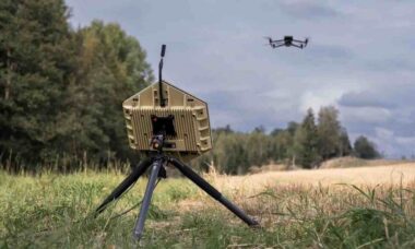 Polônia testa sistema norueguês de detecção acústica de drones
