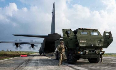 EUA, Filipinas e Japão se unem em exercício militar conjunto para derrubar drones