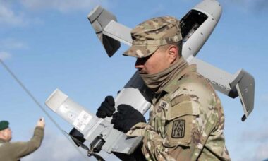 Militares ucranianos treinam tropas dos EUA para usar sistema de detecção de drones na Arábia Saudita