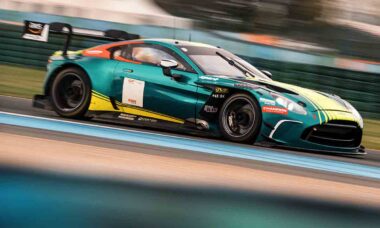 Aston Martin domina presença em Paul Ricard com sete Vantage GT3 na estreia da temporada 2026. Foto: Aston Martin Racing