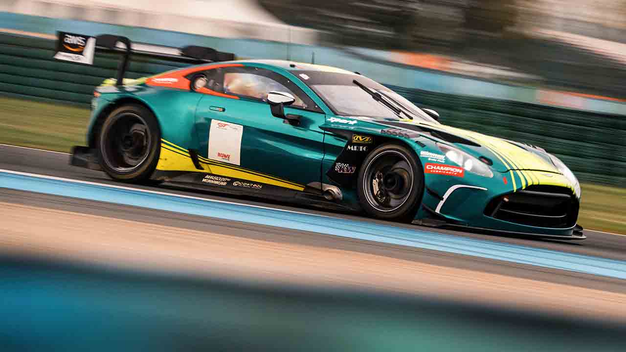 Aston Martin domina presença em Paul Ricard com sete Vantage GT3 na estreia da temporada 2026. Foto: Aston Martin Racing