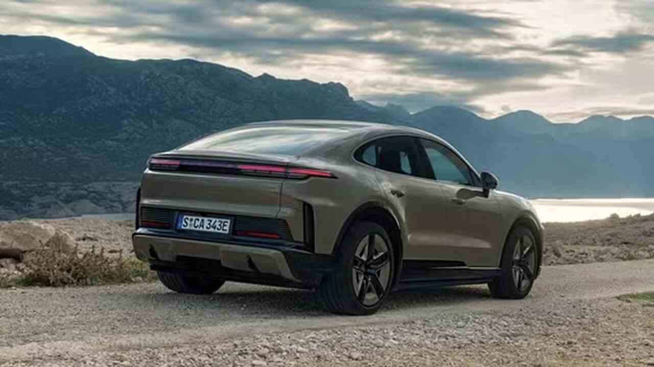 Porsche afslører coupéversion af den elektriske Cayenne for 2026