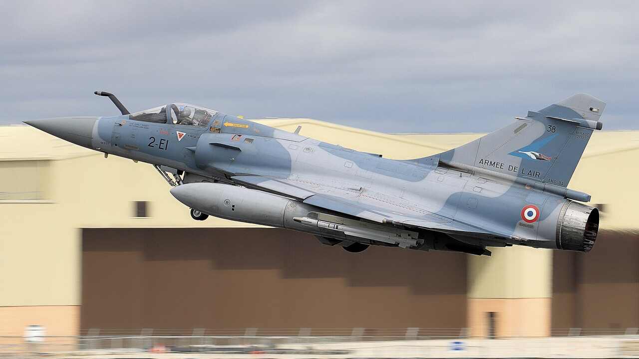 Franciaország nyomást gyakorol Görögországra, hogy Mirage 2000-5 vadászgépeket adjon át Ukrajnának
