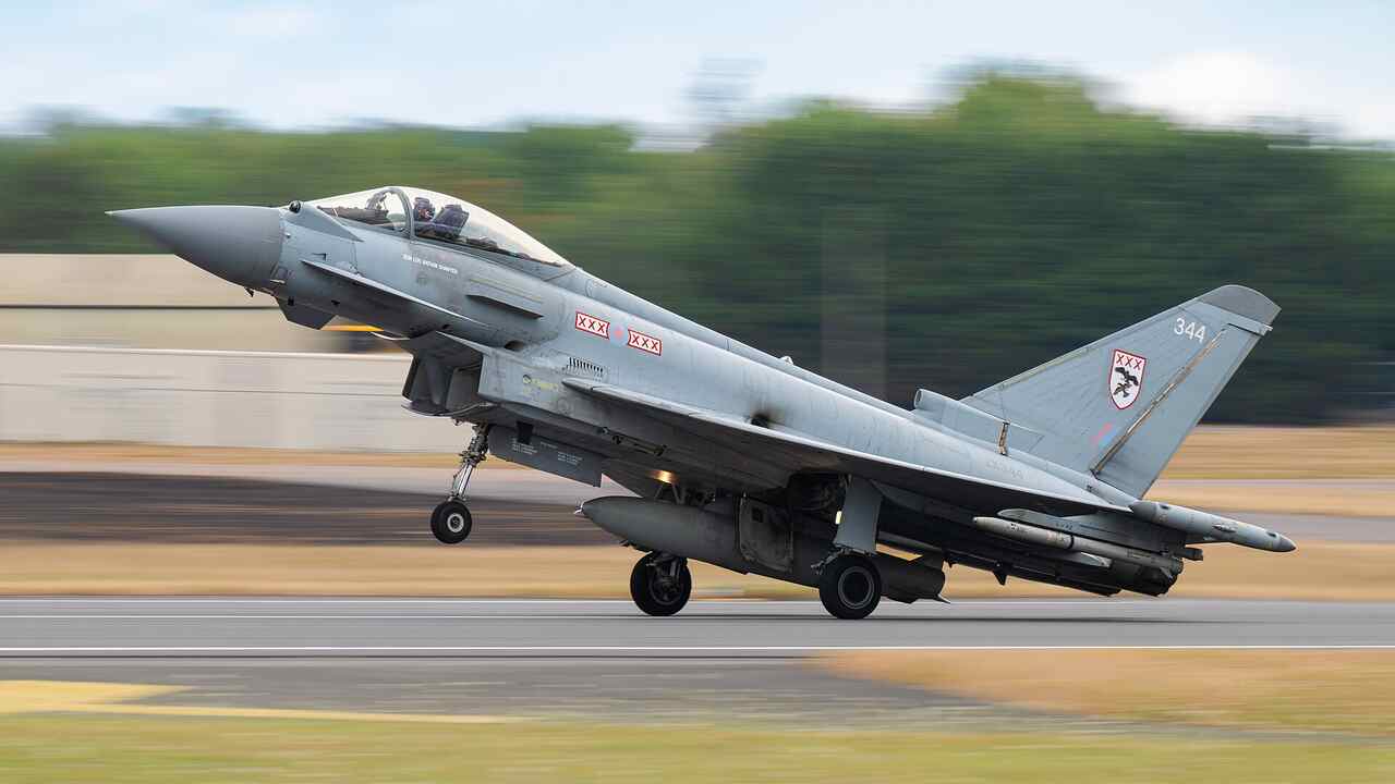Typhoon-jagerfly opfanger russiske droner ved grænsen mellem Rumænien og Ukraine