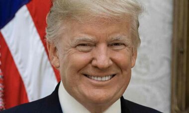 Donald Trump defende venda da Spirit Airlines para evitar falência da empresa