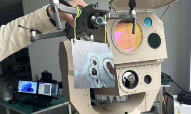 Empresa chinesa desenvolve sistema a laser para combate antidrones