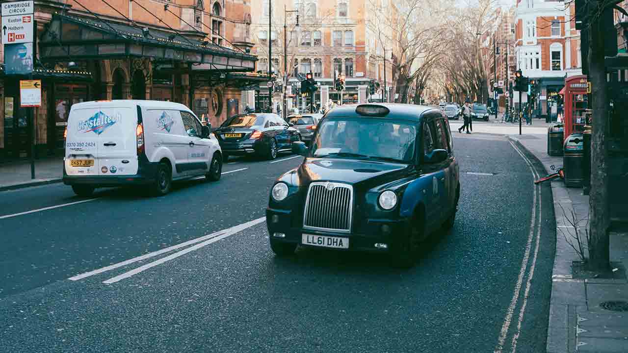 英国、速度違反の罰金が過去最高を記録 新たなスピードカメラでドライバーに衝撃。写真:Pexels