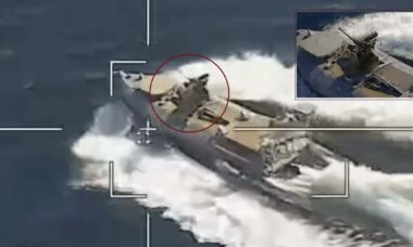 Novo drone marítimo ucraniano é visto perto de base russa