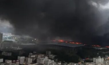 Carros de teste são destruídos em incêndio em fábrica da BYD
