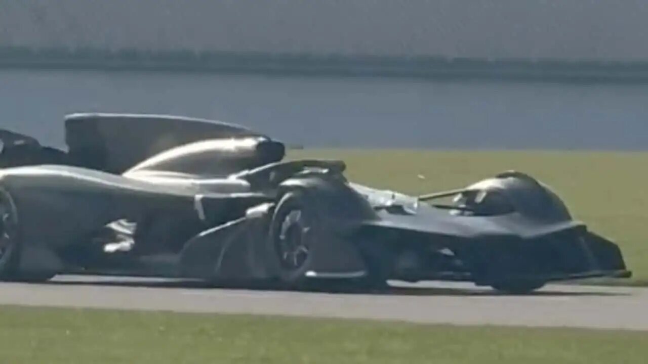 Video: Aston Martin beim Test eines Prototyps gesichtet, der einem „Batmobil“ ähnelt