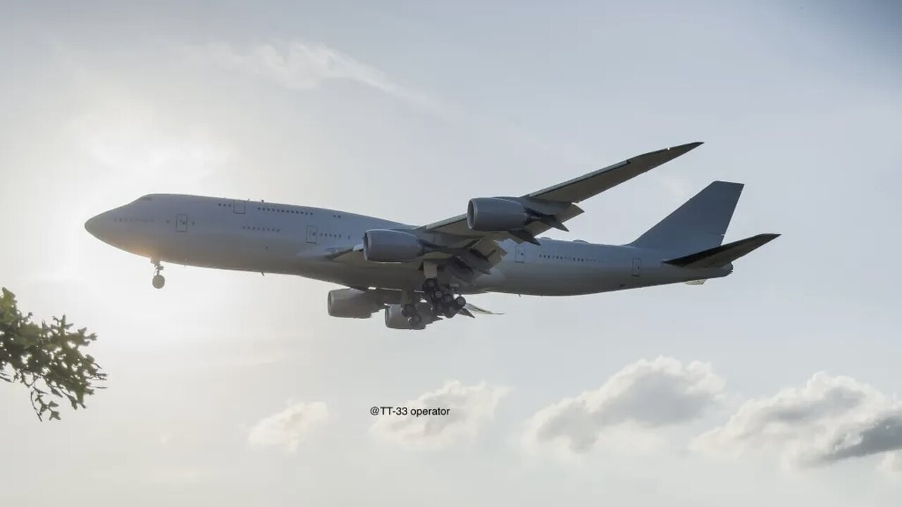 Boeing 747-8i do Catar, oferecido a Trump como Air Force One interino, realiza voos de teste