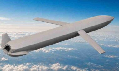 China desenvolve míssil furtivo de 1.330 km para J-20 e J-35