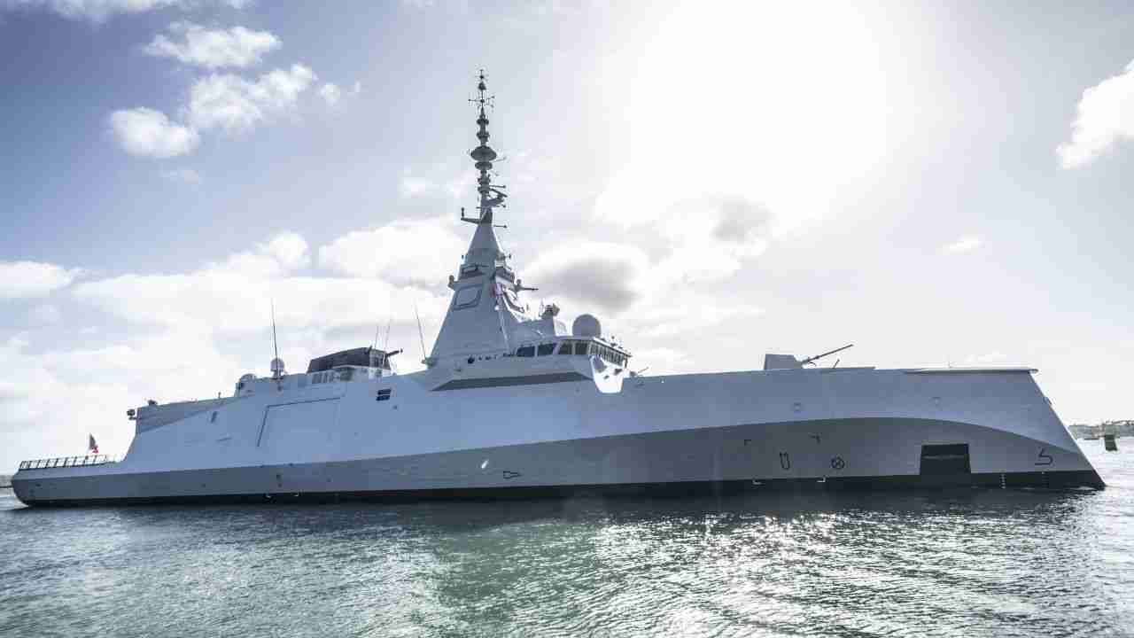 Suécia escolhe fragatas francesas para reforçar defesa naval até 2035