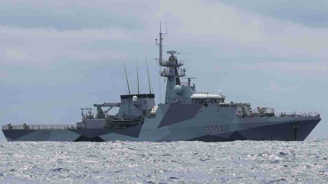 英國在南沙群島展開海軍行動挑戰中國