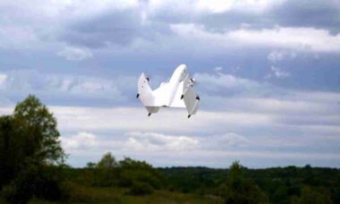 Pequeno drone dos EUA surpreende ao abater réplica do temido Shahed iraniano