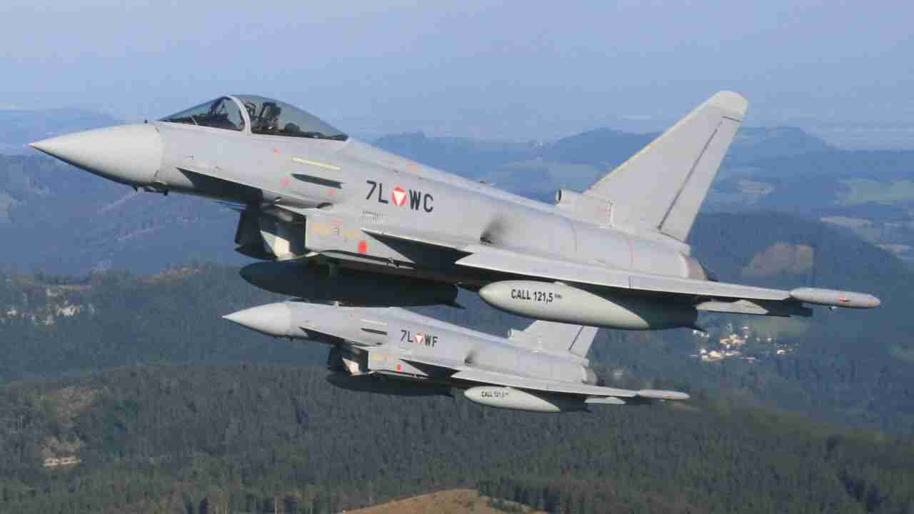 Österreich startet Eurofighter nach US-Militärflügen nahe seiner Grenze