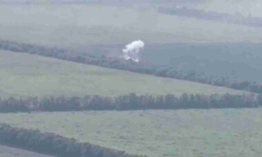 Drone FPV ucraniano quebra recorde e atinge alvo russo a 102 km de distância