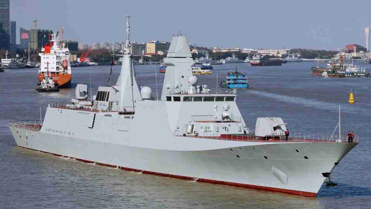 China memulai operasi fregat baru Type 054B dalam misi perdana bersama kapal induk di Pasifik