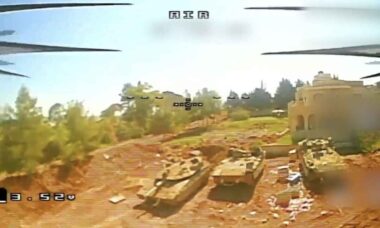 Hezbollah usa drones FPV para atacar veículos blindados de Israel no Líbano