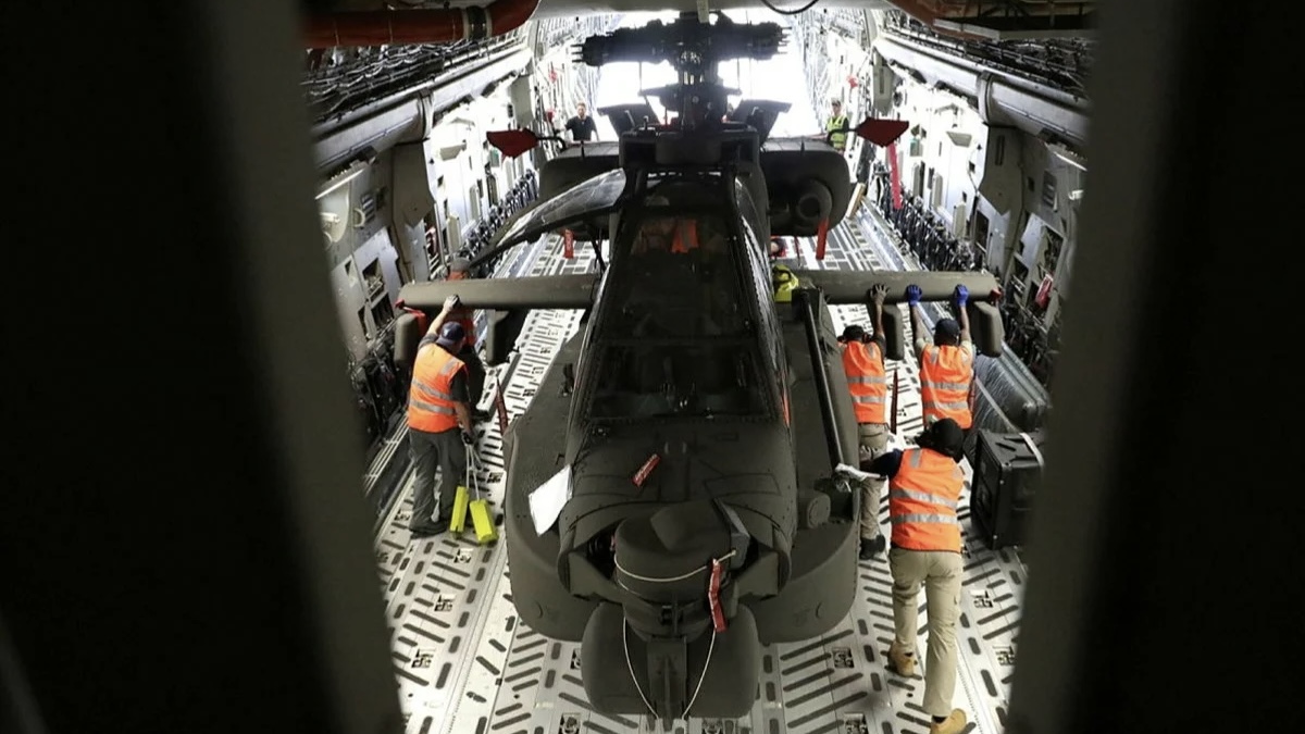 호주, 미 육군으로부터 AH-64E Apache 헬리콥터 2대 추가 인도