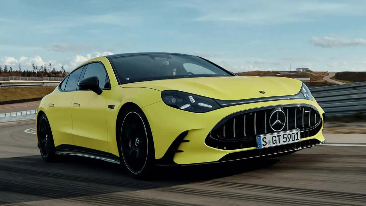 Mercedes-AMG、1,100馬力超の電動GT 4-Door Coupéを発表