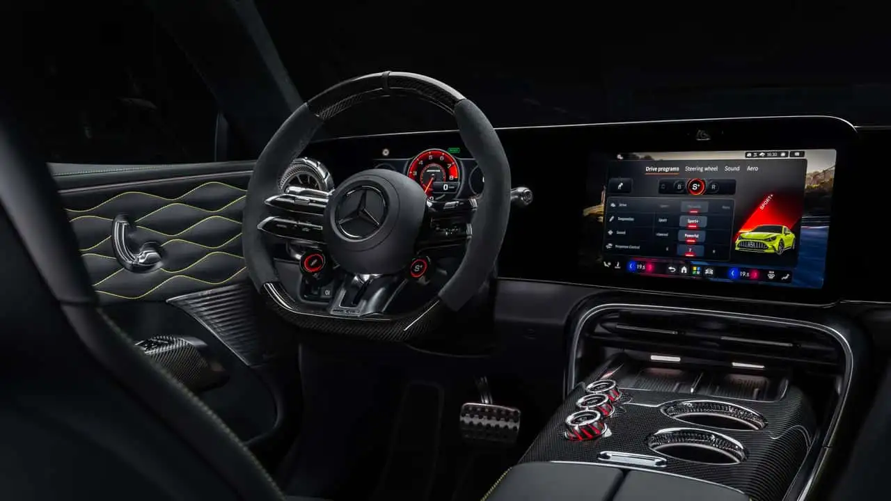 Mercedes-AMG、1,100馬力超の電動GT 4-Door Coupéを発表
