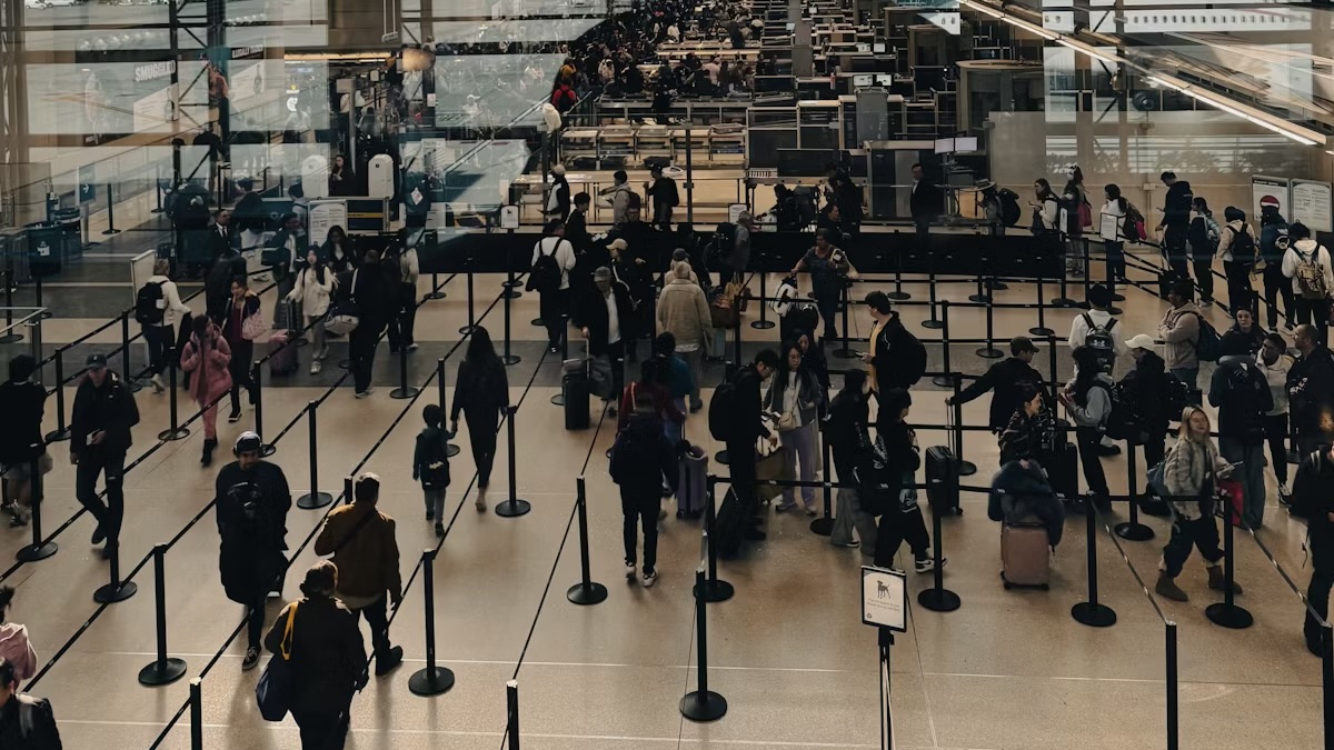 TSA explica novas regras para viajar com maconha após mudança de classificação federal nos EUA