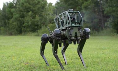 Exército dos EUA aprova testes com robô quadrúpede CODiAQ