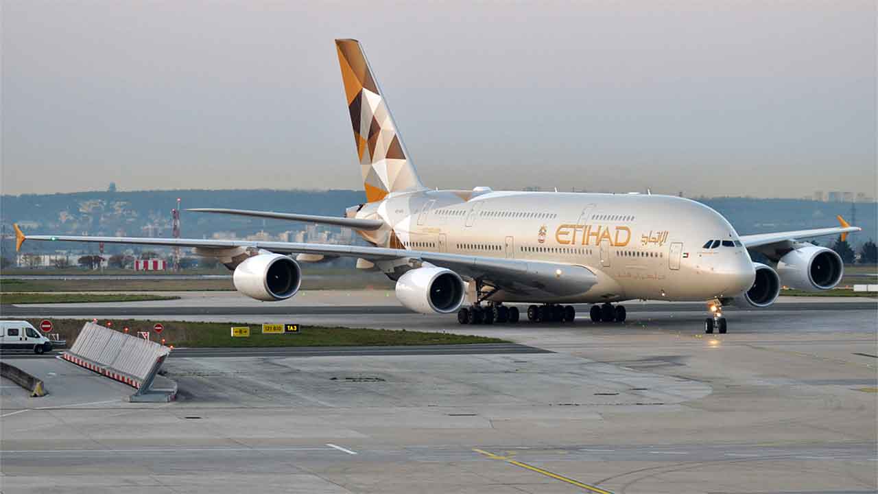 Airbus A380 pertama Etihad Airways