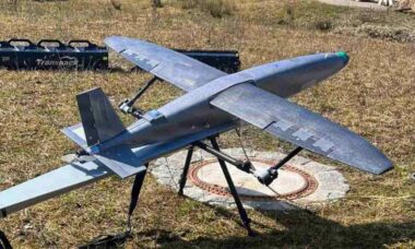 EUA adotam drones kamikaze Hornet usados pela Ucrânia em combate contra Rússia (X @DylanMalyasov)