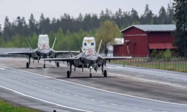 Itália testa operação de caças F-35B em rodovias durante exercício na Finlândia. Instagram @aeronautica.militare