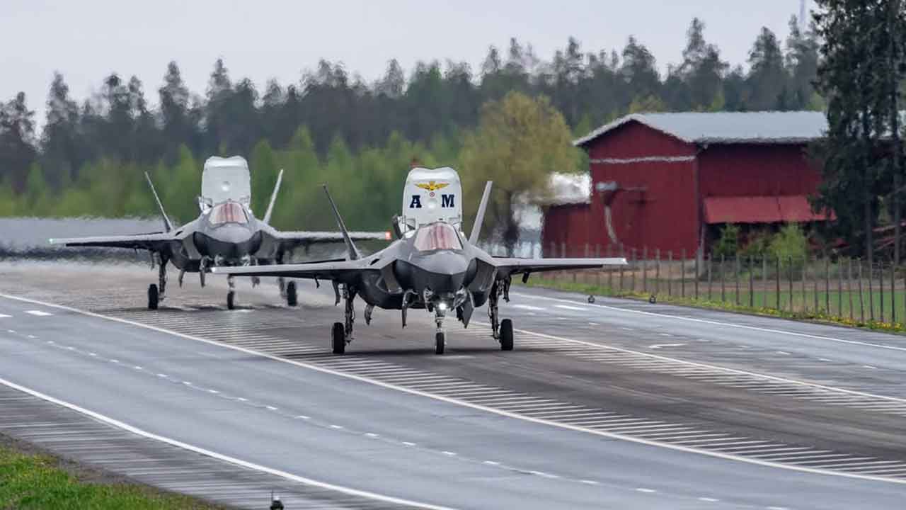 Italien testet F-35B-Kampfjet-Einsätze auf Straßen während Übung in Finnland. Instagram @aeronautica.militare