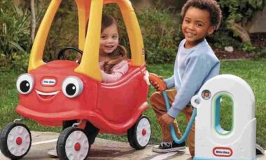 Little Tikes apresenta versão "elétrica" de seu carrinho infantil