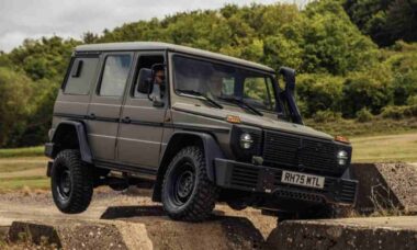 Rheinmetall apresenta caminhão tático Shadow Wolf para o Exército britânico