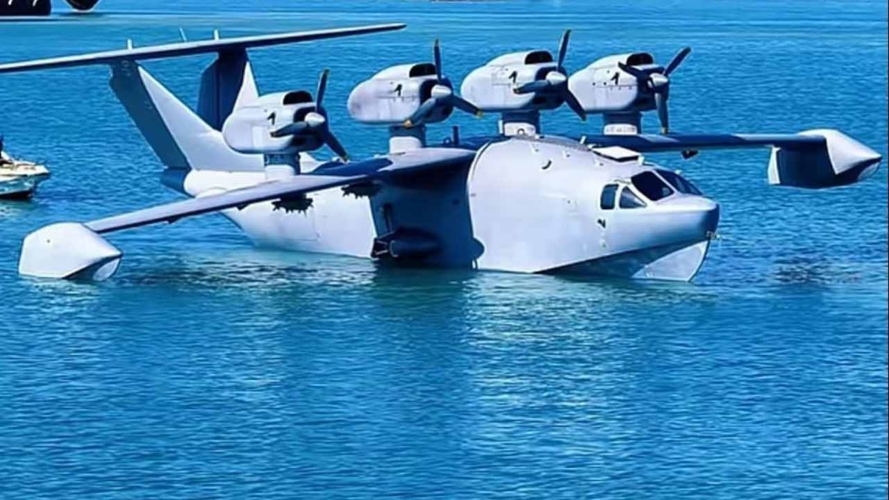 中国の"海の怪物"、新たな軍事仕様で姿を現す（写真：複製 / SNS）