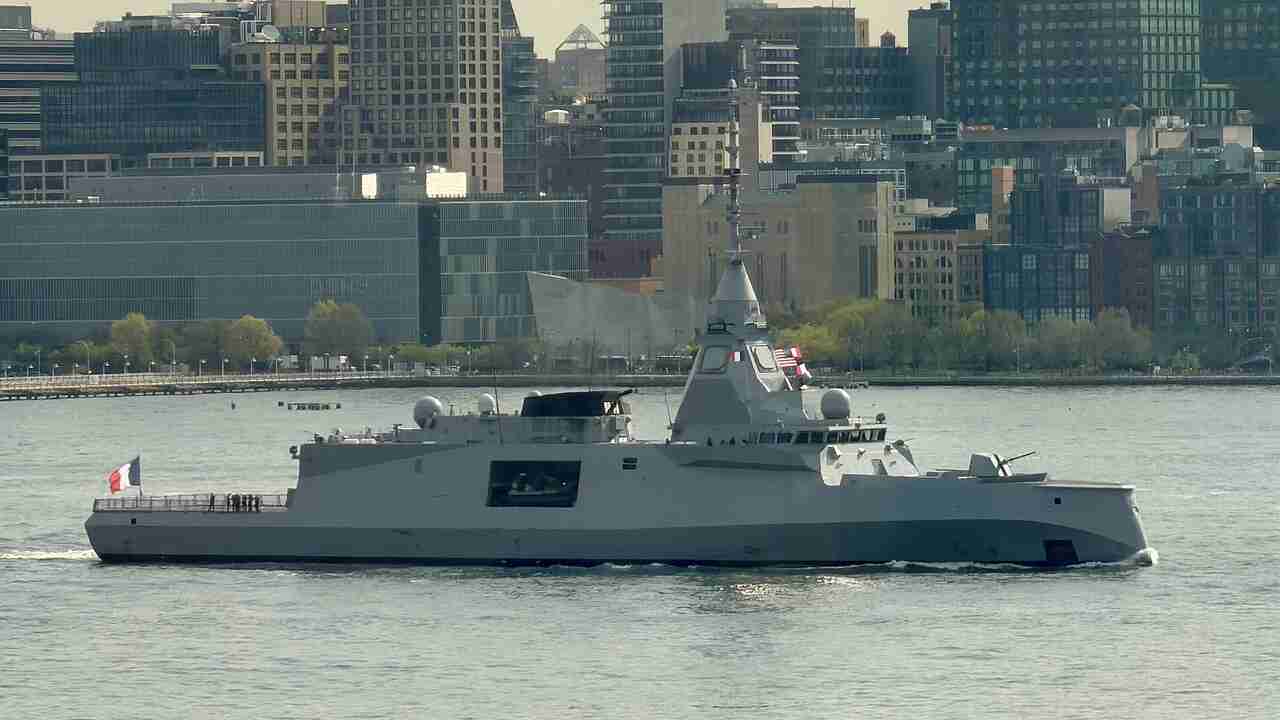 França confirma compra de nova fragata multimissão da Naval Group (X @navalgroup)