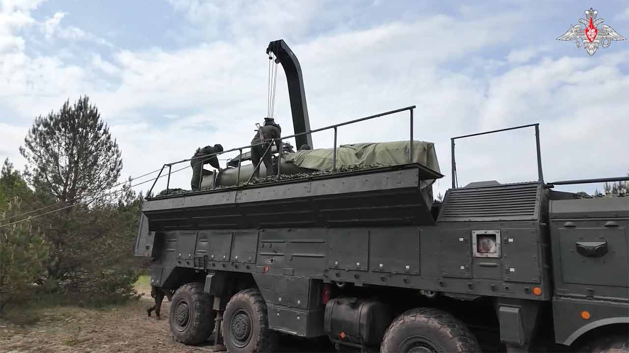ロシア、ベラルーシのイスカンデルMシステム向けに核弾頭を送ったと主張。写真：Telegram @t.me/mod_russia