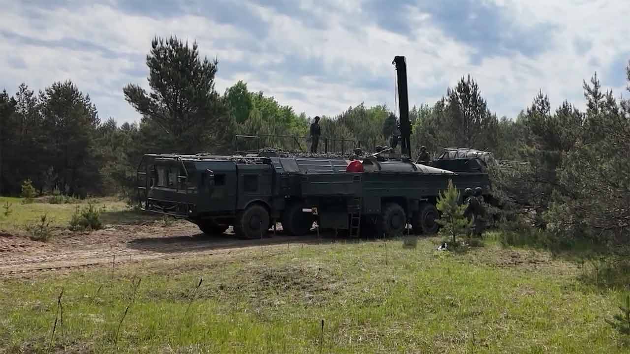 ロシア、ベラルーシのイスカンデルMシステム向けに核弾頭を送ったと主張。写真：Telegram @t.me/mod_russia