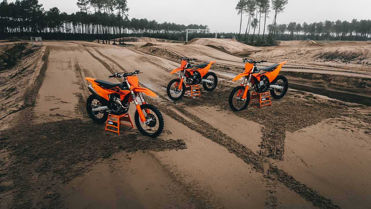 KTM, 9종의 모토크로스 바이크로 구성된 2027 SX 라인업 공개. 사진: KTM