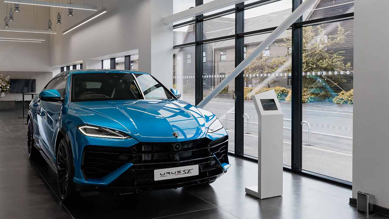 Lamborghini åbner topmoderne showroom. Foto: Lamborghini
