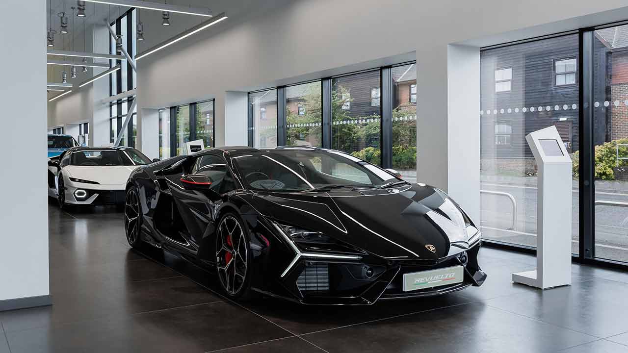 Lamborghini åbner topmoderne showroom. Foto: Lamborghini