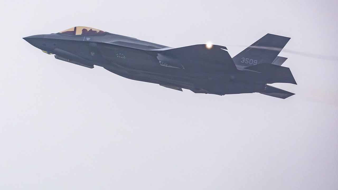 Poland receives first F-35A Husarz jets and enters the era of stealth fighters. Photo: Polish Ministry of National Defence X @KosiniakKamysz