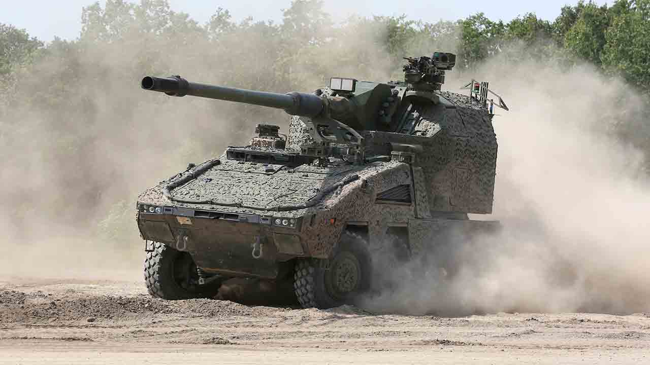 RCH 155. 사진: X @DefenceHQ