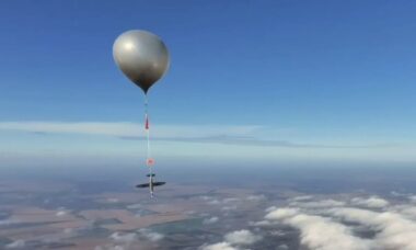 Ucrânia testa drone Hornet lançado de balão aerostático
