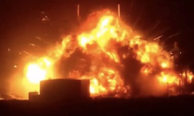 Foguete da Blue Origin é destruído em explosão durante teste em solo