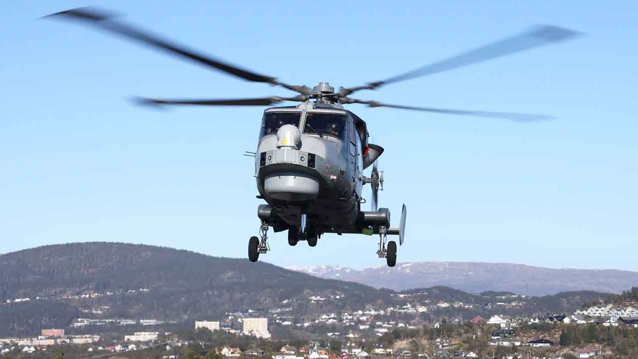 British Navy tests integration between helicopters and armed drones in Norway (Photo: Royal Navy)