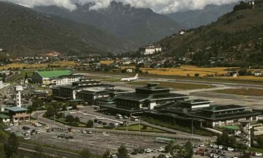 Conheça o aeroporto considerado um dos mais difíceis do mundo para aterrissar