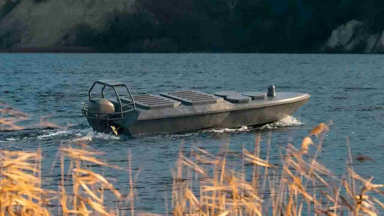 Katran X1.2: Ucrânia revela barco capaz de lançar enxames de drones interceptadores