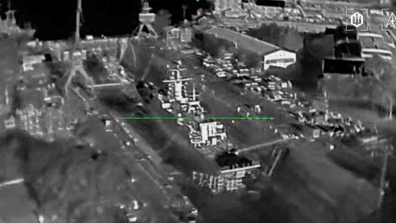 Ataque de drones ucranianos atinge corveta russa em base naval de Kronstadt