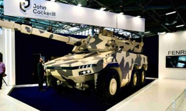 John Cockerill e Arquus apresentam blindado FENRIS 6x6 na Eurosatory 2026